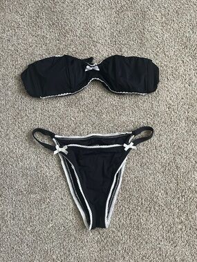 Dippin' Daisy's Black Bikini Set with White Trim